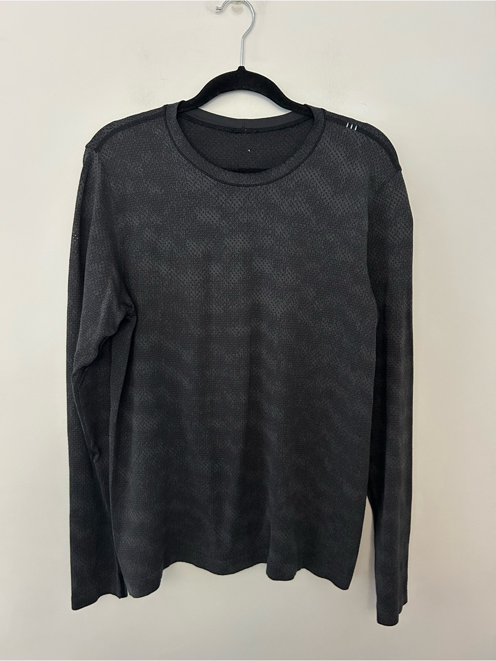 Lululemon Men’s Metal Vent Tech Long Sleeve Shirt